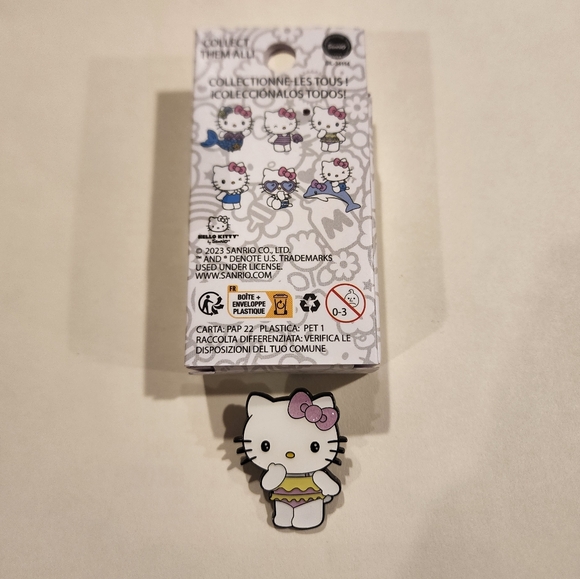 Loungefly Hello Kitty Summer Glitter Mermaid Blind Box Enamel Pin Swim Suit Open - Picture 6 of 10